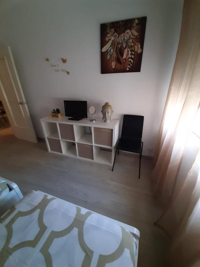Apartamento Con Encanto "Larios Street" Apartment Malaga Exterior photo