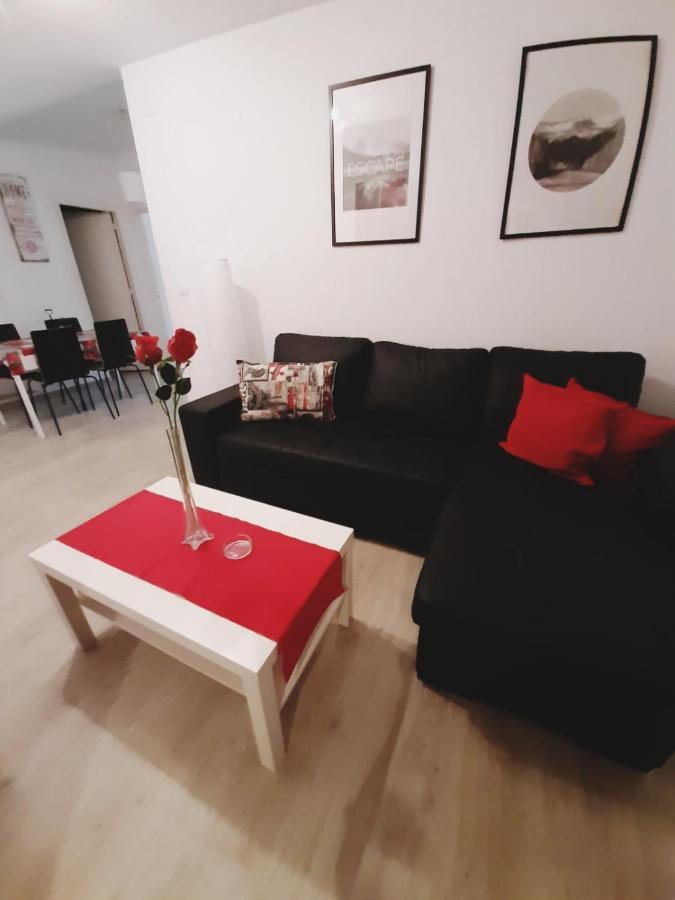 Apartamento Con Encanto "Larios Street" Apartment Malaga Exterior photo
